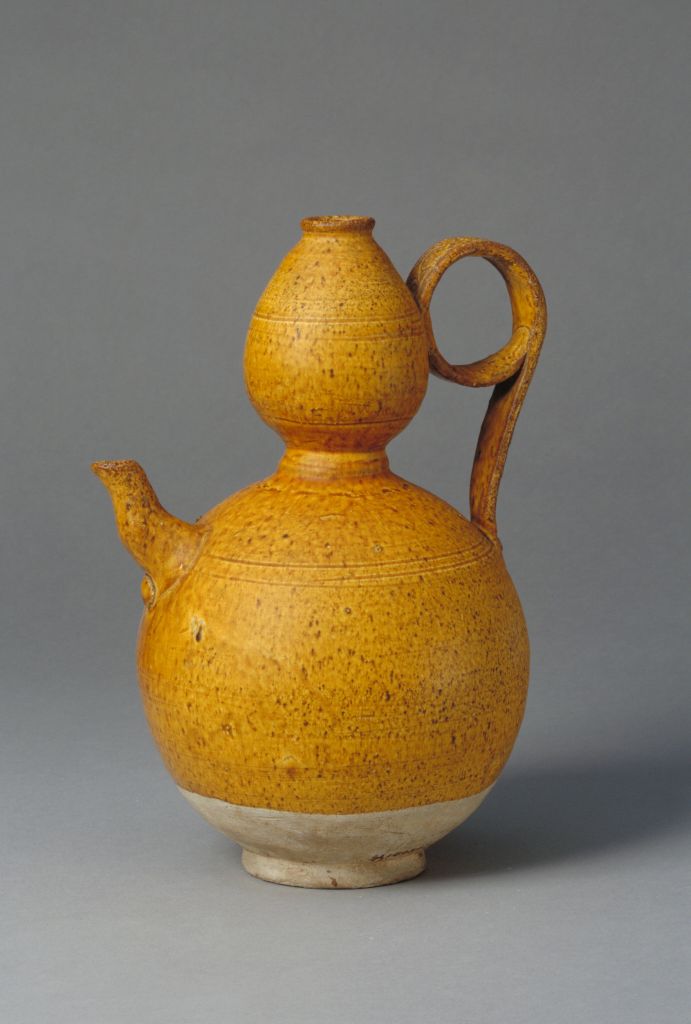 图片[1]-Yellow glaze gourd type holding pot-China Archive